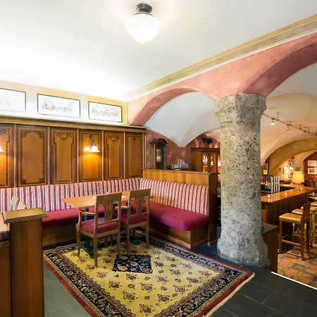 Mondschein Hotel 4*