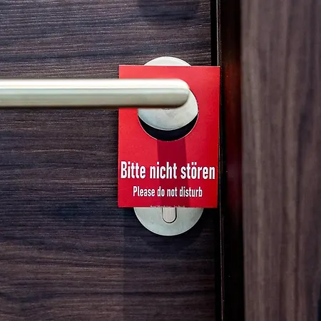 Mondschein Hotel 4*