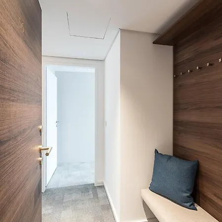 Mondschein Hotel 4*