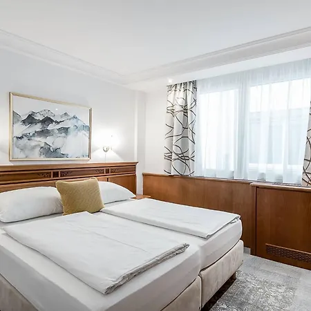 몬드샤인 4* 인스브루크