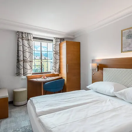 Mondschein Hotel 4*