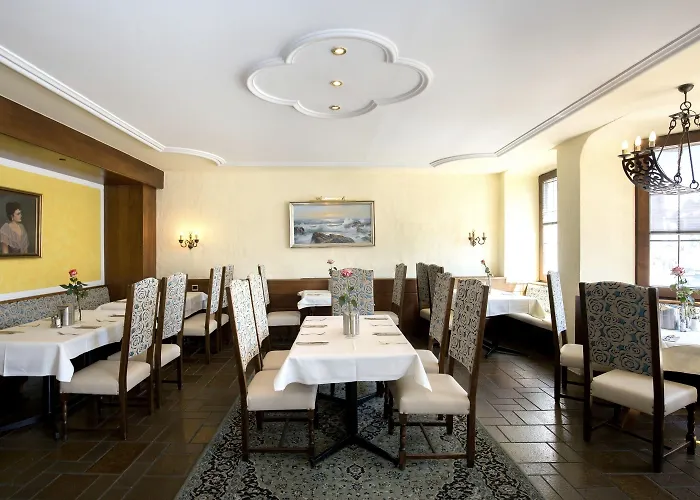 Отель Mondschein 4*