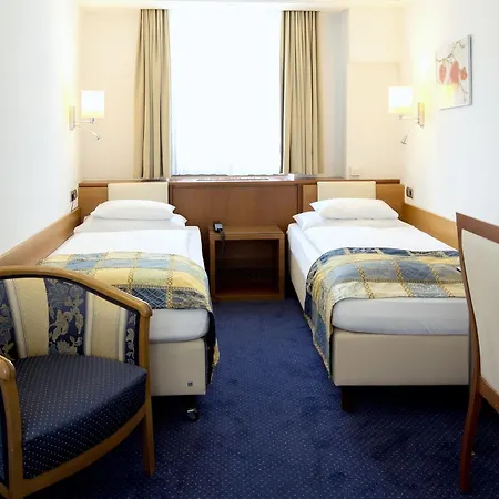 Hotel Mondschein 4*