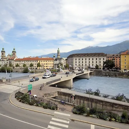 Mondschein Hotel 4*