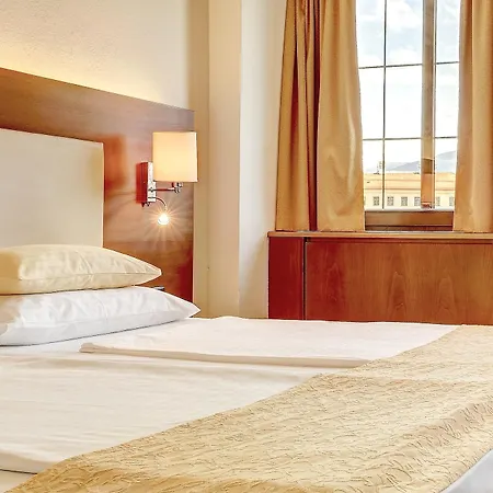 Hotel Mondschein Innsbruck