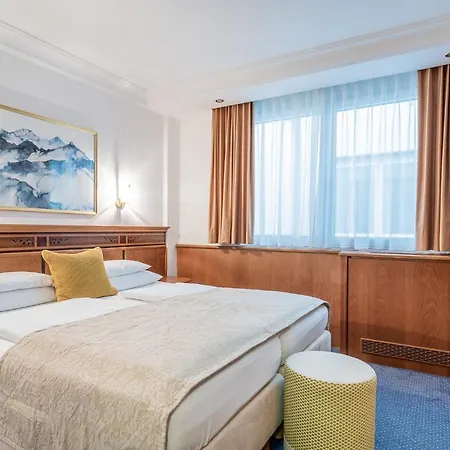 Mondschein Hotel