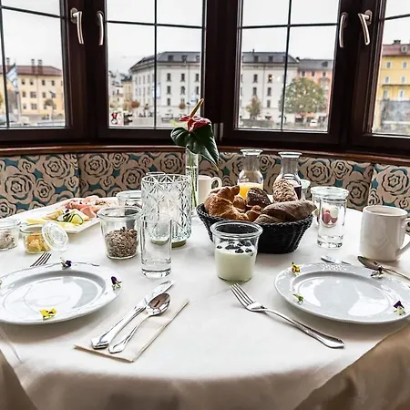 Hotel Mondschein Innsbruck