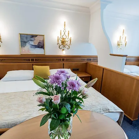 Hotel Mondschein Innsbruck