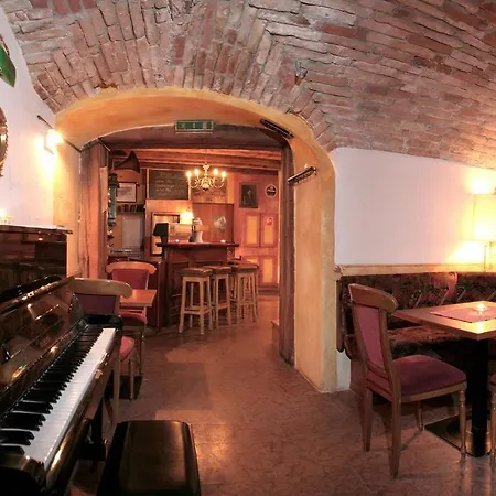 Hotel Mondschein Innsbruck