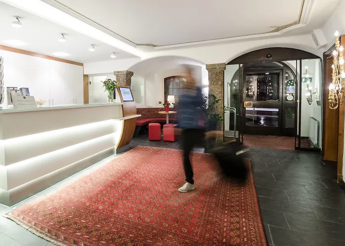 オテル モンドシェン インスブルック