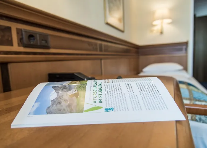 オテル モンドシェン インスブルック